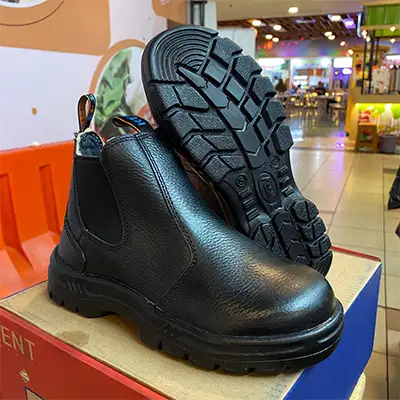 Sepatu Safety Kent molucas warna hitam di jakarta